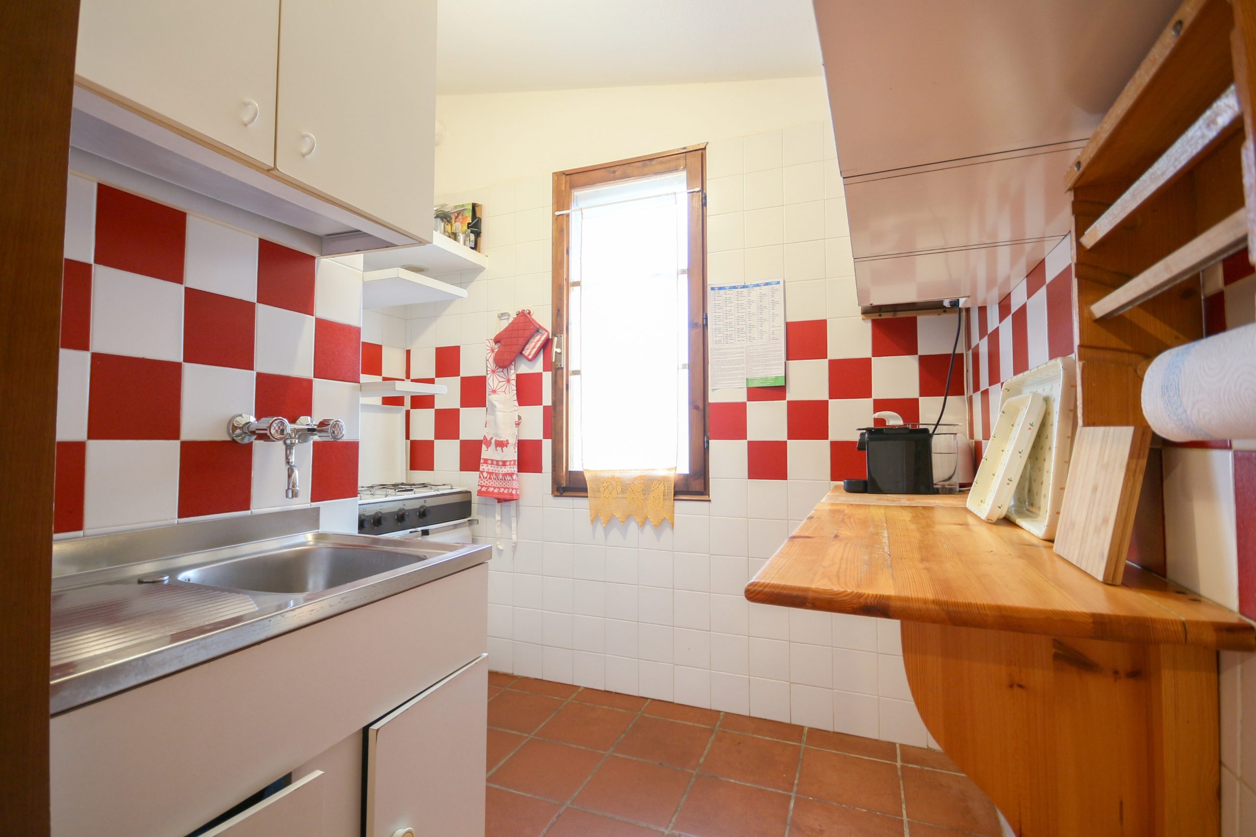 cucina- cagliari holidays villa solanas