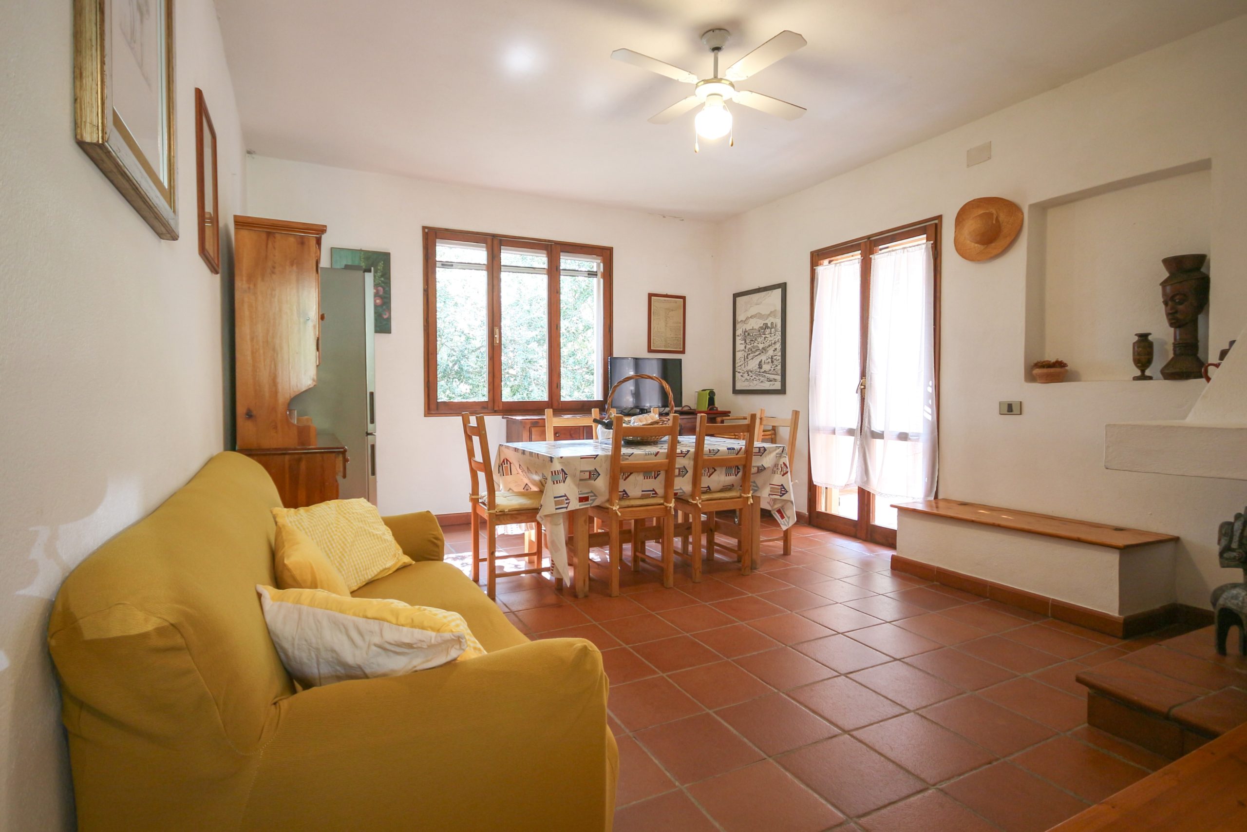 salotto- cagliari holidays villa solanas