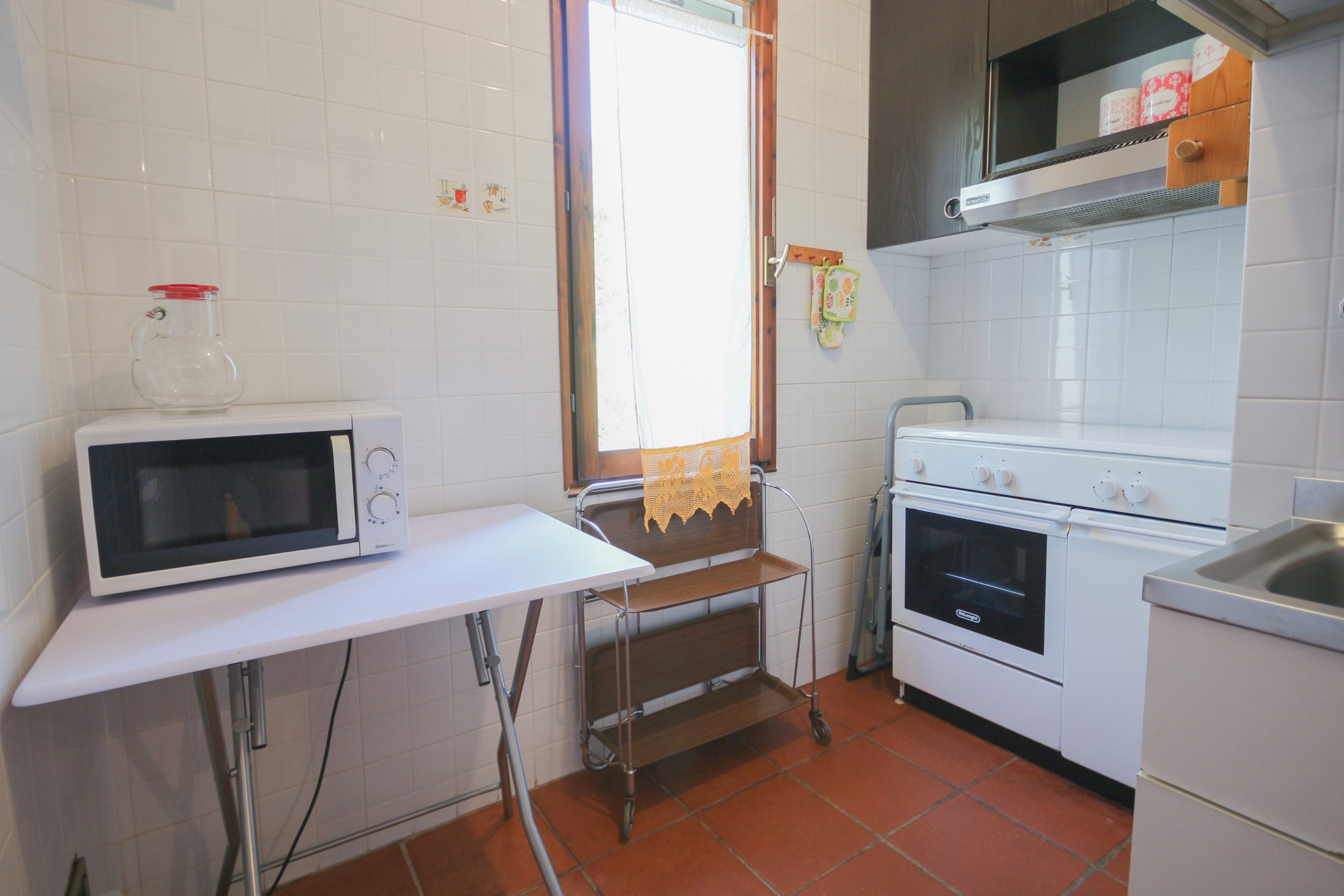 cucina- cagliari holidays villa solanas