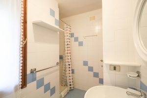 bagno - cagliari holidays villa solanas